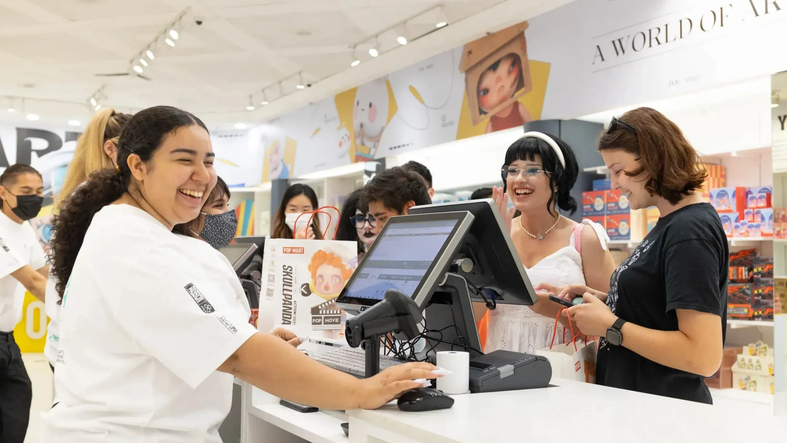 Pop Mart opens its first pop-up store in the US; Art toys are poised to be the new trend