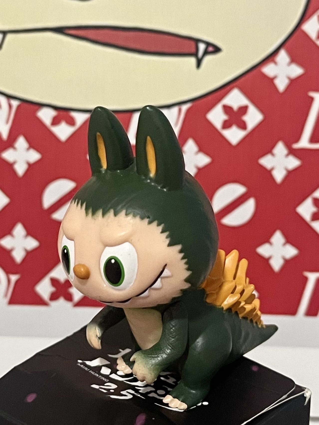 入手困難　POP MART カイジュウハンティング2 LABUBU Kaiju Hunting Series 2.5 Series - POP MART (United States)